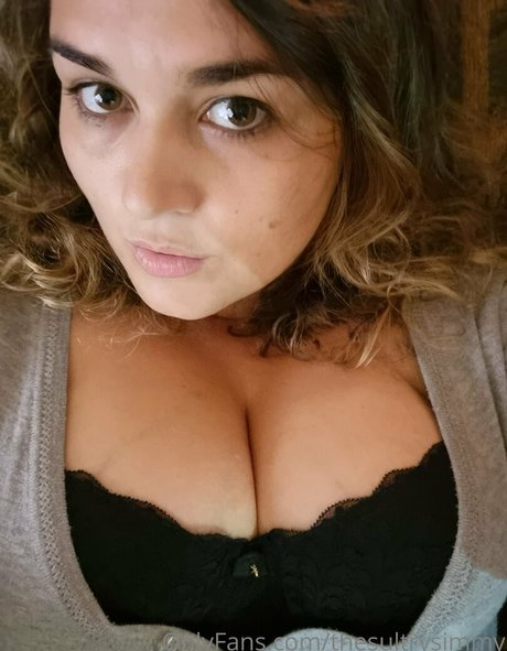 thesultrysimmy model sex photos