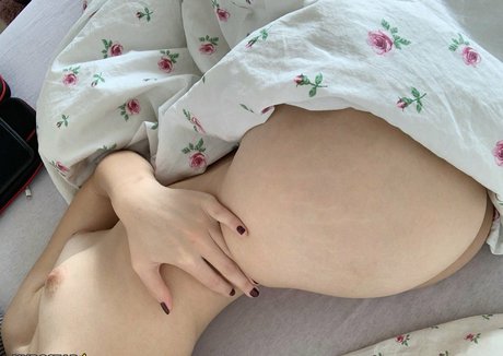 Pinkpoison Diandra free pornstar picture