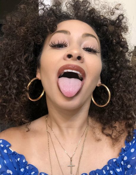 Bobbi dean perfect model img