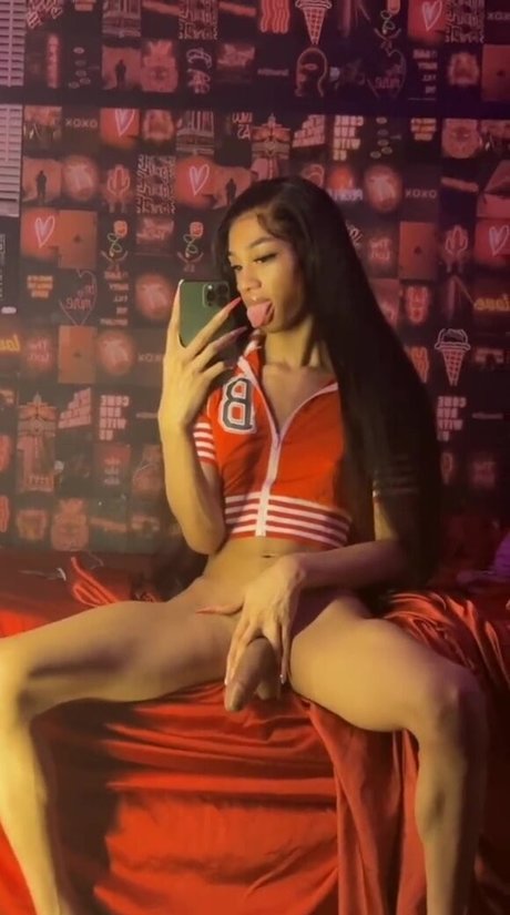 MswetwetBanks xxx star images