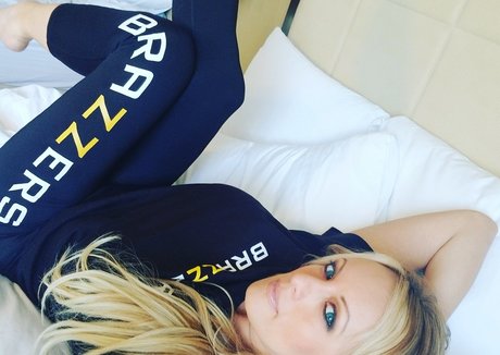 stormydaniels naked star archive