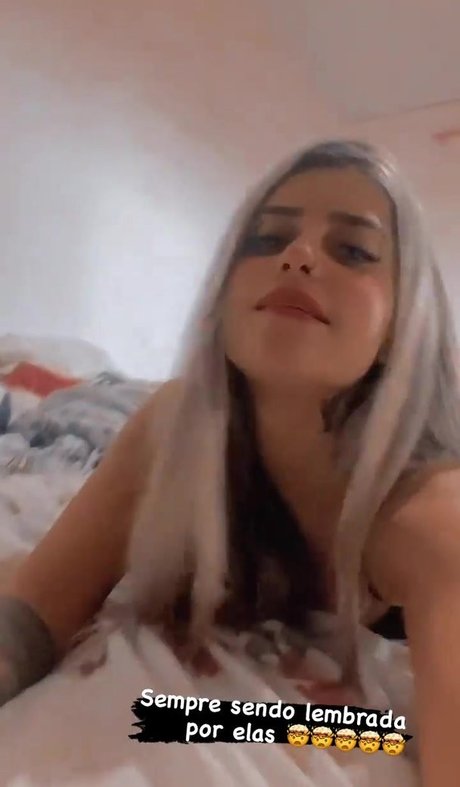 Gabrielly Thompson xxx model image