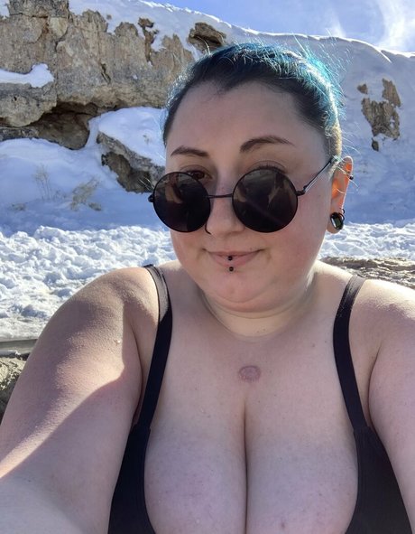 domisbomb top pornstar photo