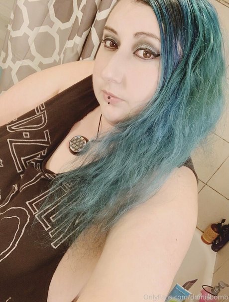 domisbomb porn star pics