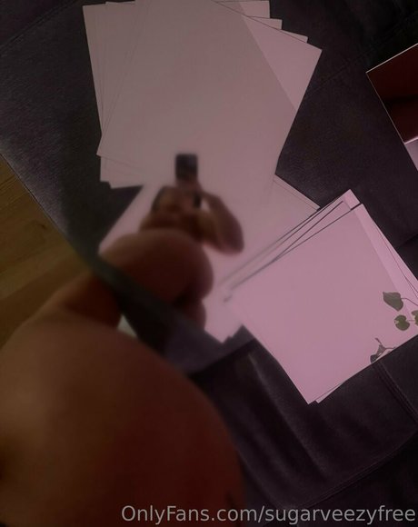 sugarveezyfree star sexy picture