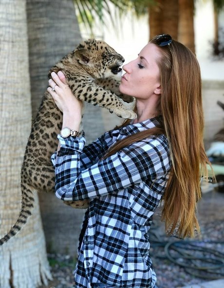 tigerqueen_ model art pictures