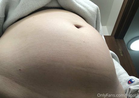 livpat3 sexy actress picture