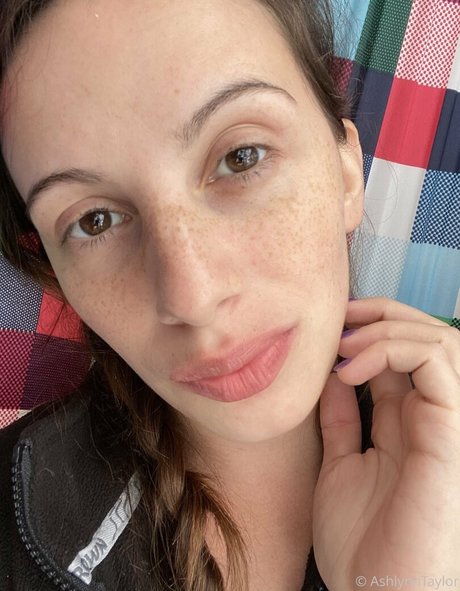 missashlynn model xxx photo