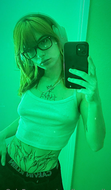 madhousemila star adult pic