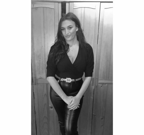 Chloe Ann Whitham pretty pornstar pics