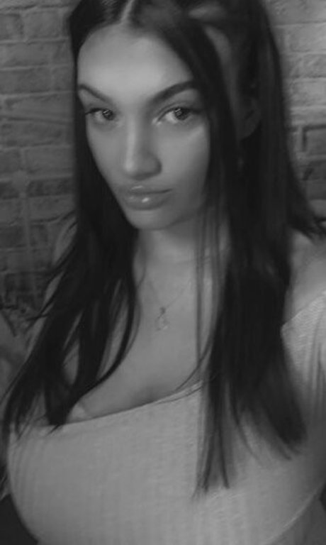 Chloe Ann Whitham adult actress pic