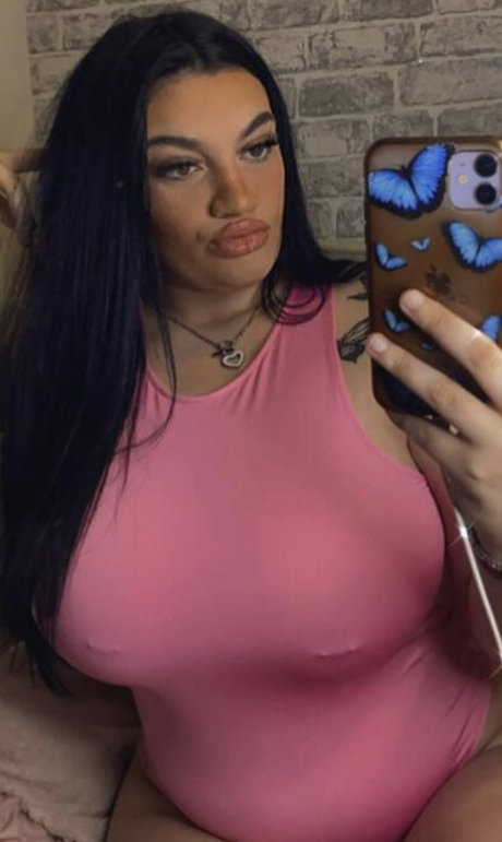 Chloe Ann Whitham model sexy img