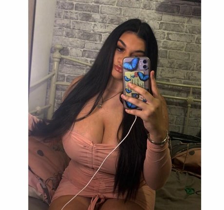 Chloe Ann Whitham model exclusive images