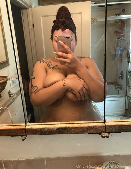 ayannacharelle erotic model pic