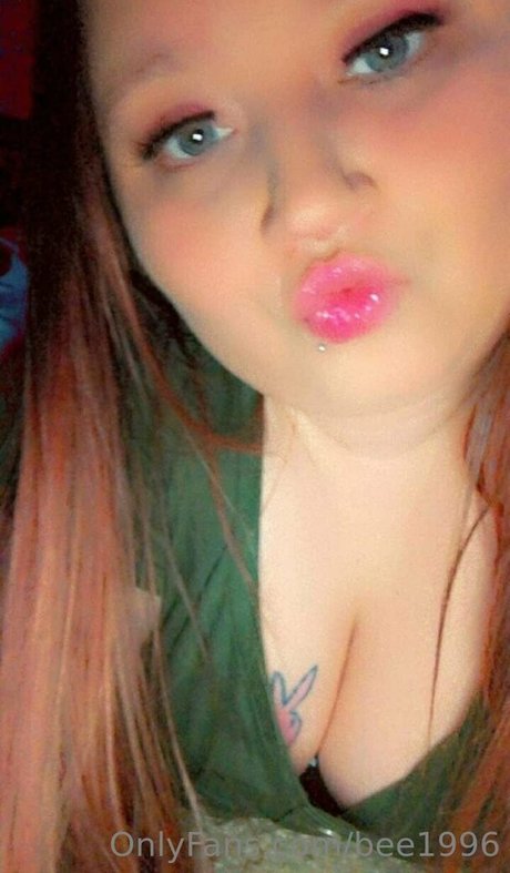 bee1996 pornstar sexy img