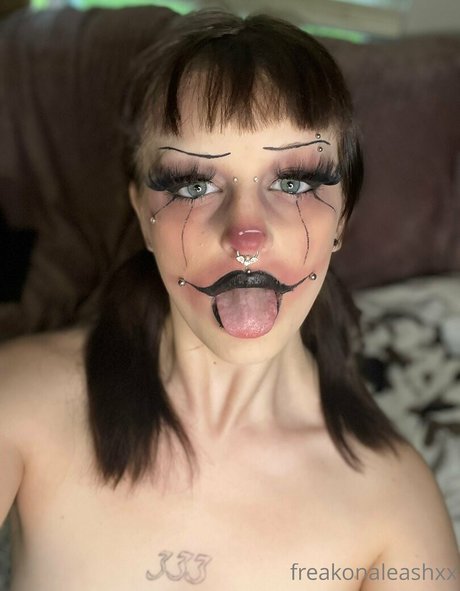 freakonaleashxx best star photos