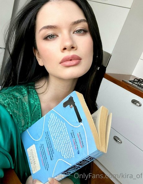 kira of star adult image