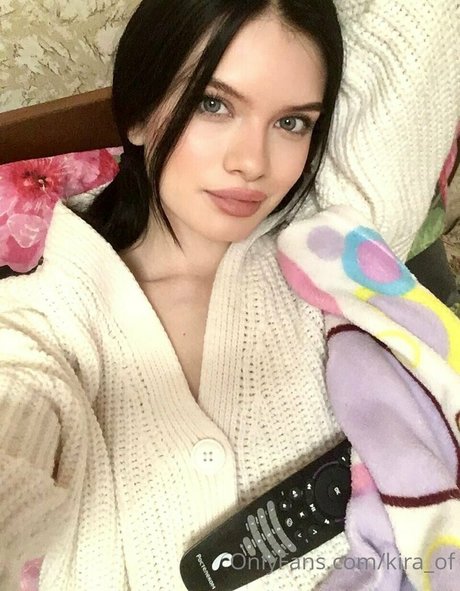 kira of sexy star photos