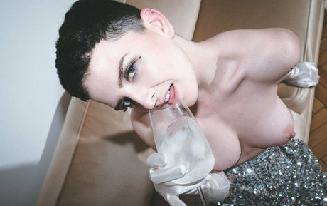 missalexthorn perfect model photos