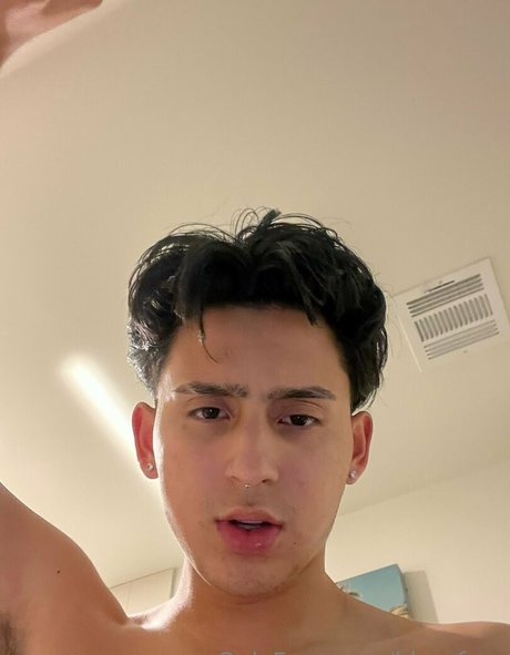 blessfour nudes model pic