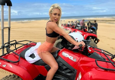 Fit Kitty star sexy image