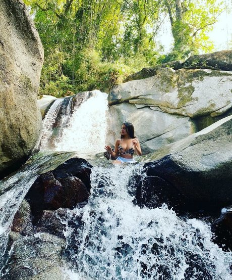 Helia Soltani hot actress archive