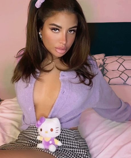 Helia Soltani pornographic star photo