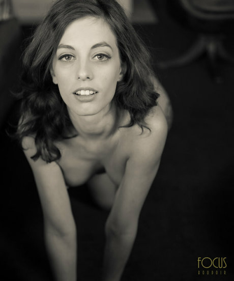 focus boudoir model pornographic photos