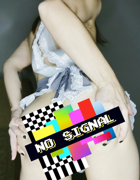 signaldropfree nude star photo