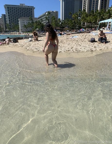 Susannah model beautiful image