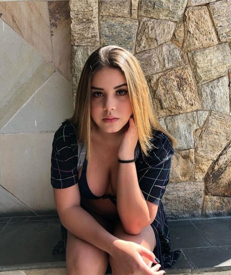 Mi aandradee adult model pics