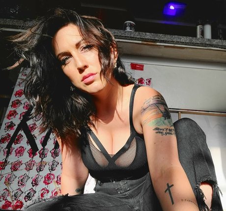 Evil Little Creature star nice photo