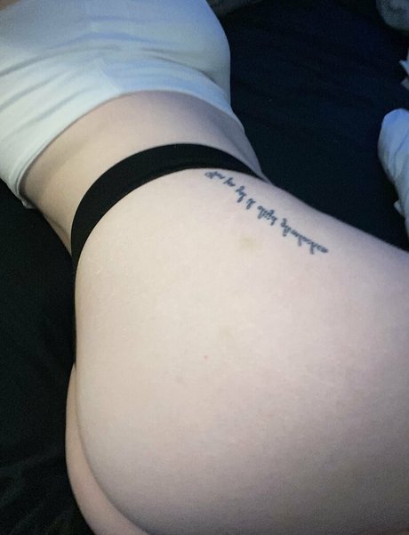 xobabygirlx model naked image