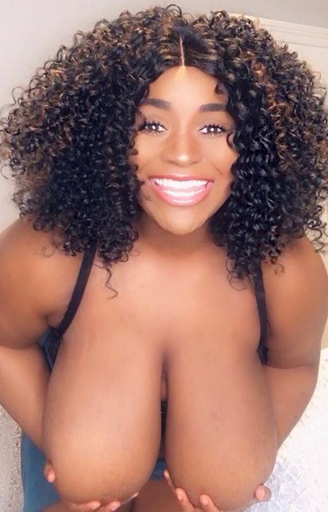 girluncensored model top archive