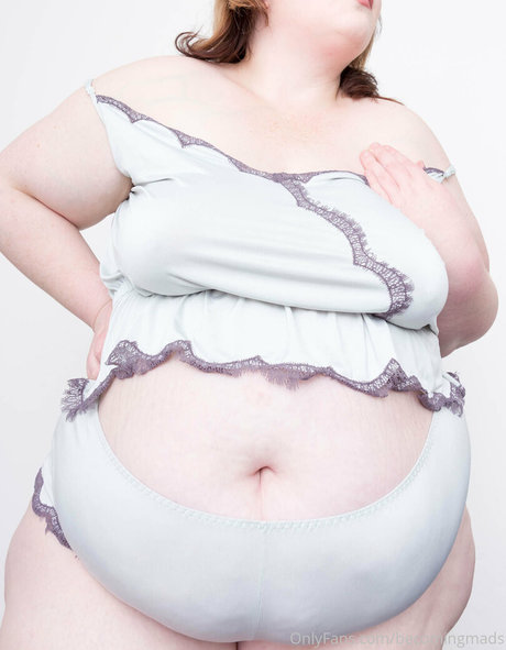 becomingmads hot star img