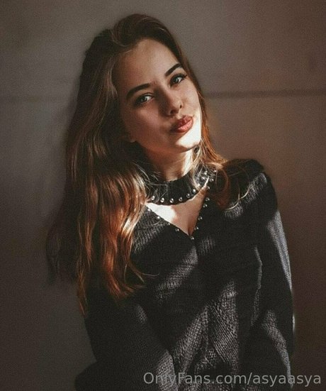 asyaasya nude model photo