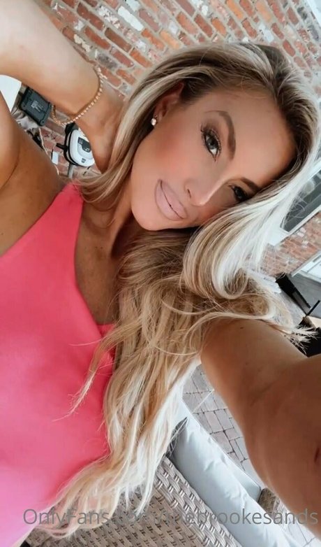 thebrookesands model erotic pictures