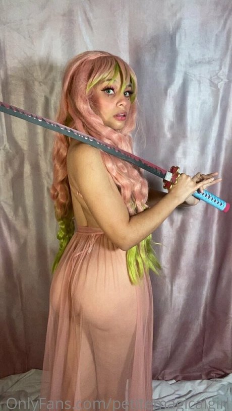 petitemagicalgirl model erotic pic