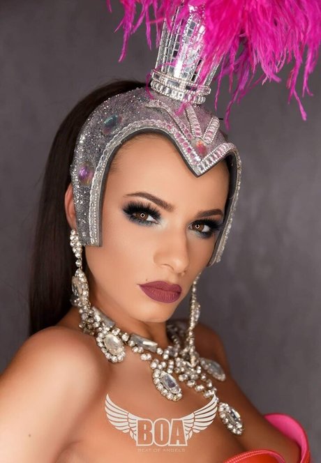 AndreeaNicoletaDinu pornstar beautiful photos