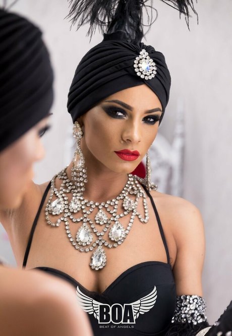 AndreeaNicoletaDinu pornstar pictures