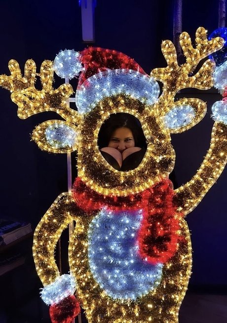 Vanessa Romero star hot image