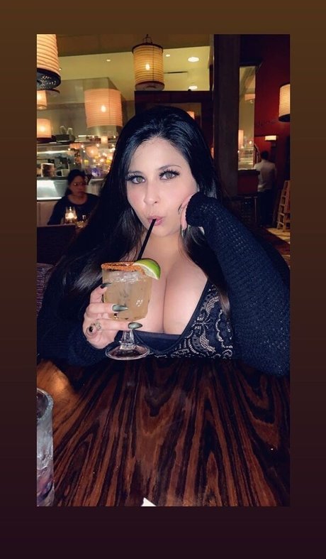 Vanessa Romero star beautiful pic