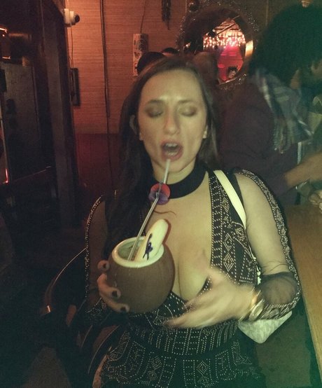 Sarah H model adult photo