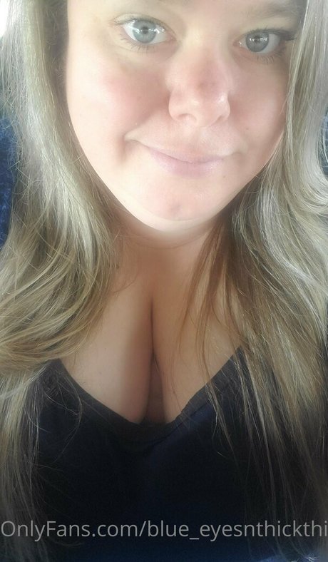 blue eyesnthickthighs sex model pictures