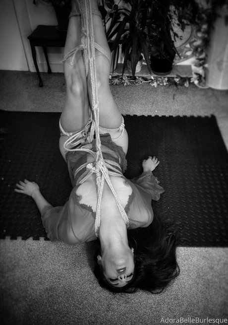 adorabelleburlesque pornstar sexy pics