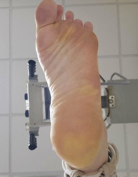 lovefiercelyfeet pornstar perfect gallery