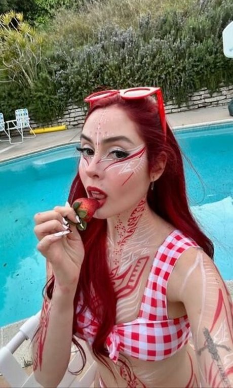 Marenaltman model naked pic