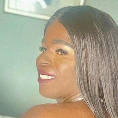 Carmen Brown star nudes photo