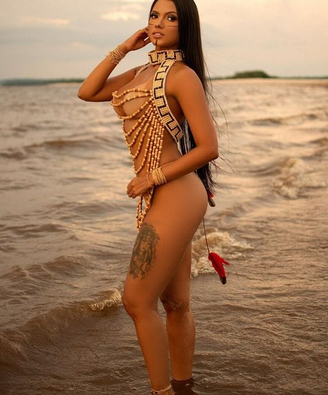 Karol Lima model high quality img