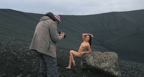 Stephanie Pham naked model images